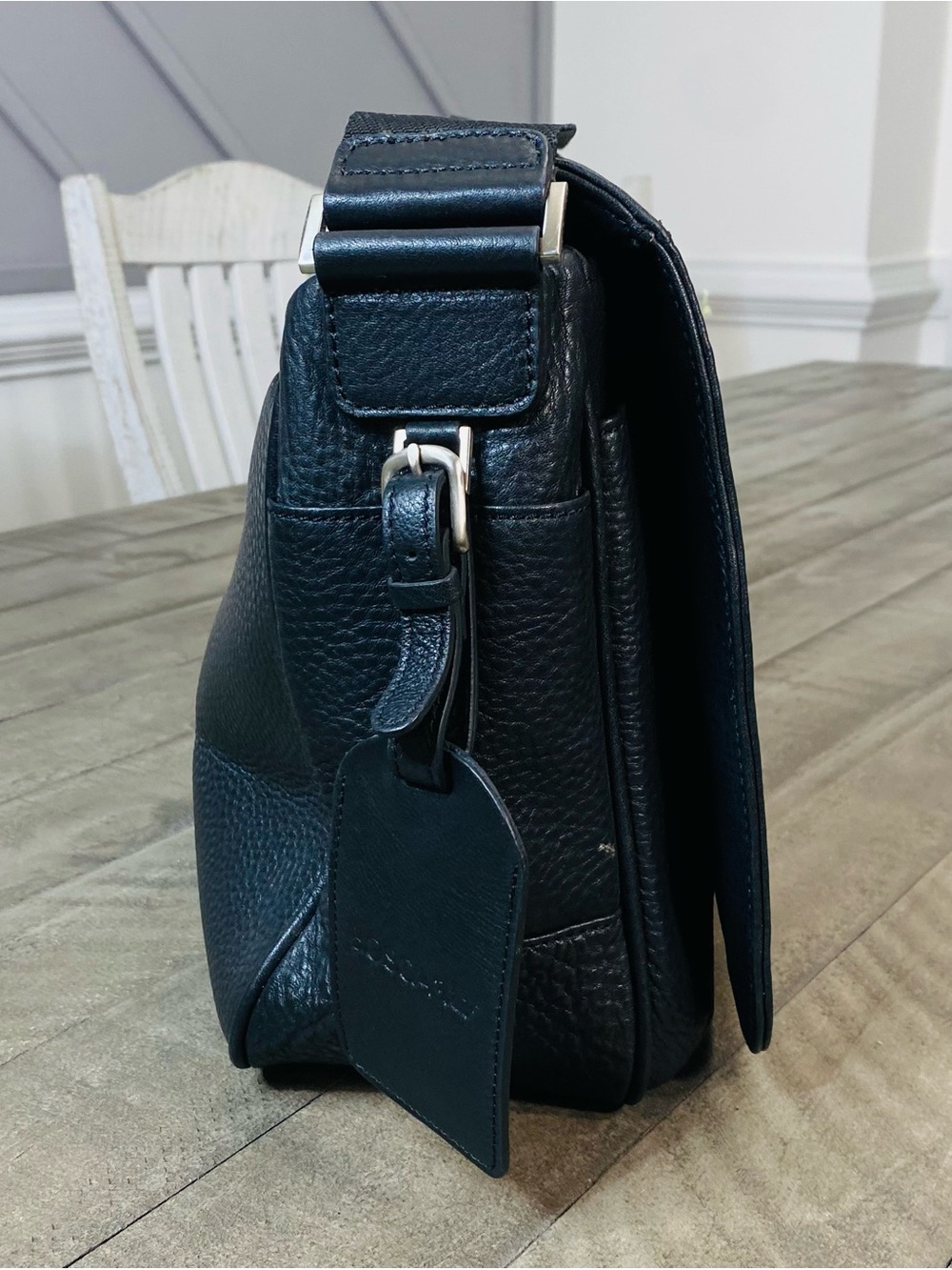 Bosca Tribeca Black Leather Messenger Bag Made In Italy - Picture 3 of 11